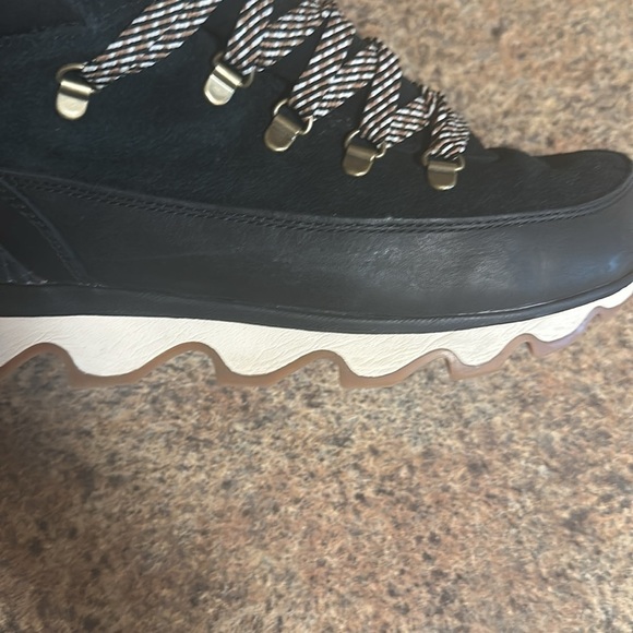Sorel Kinetic Conquest Winter Boots Lace Up Black Womens Size 9.5 - Picture 10 of 14